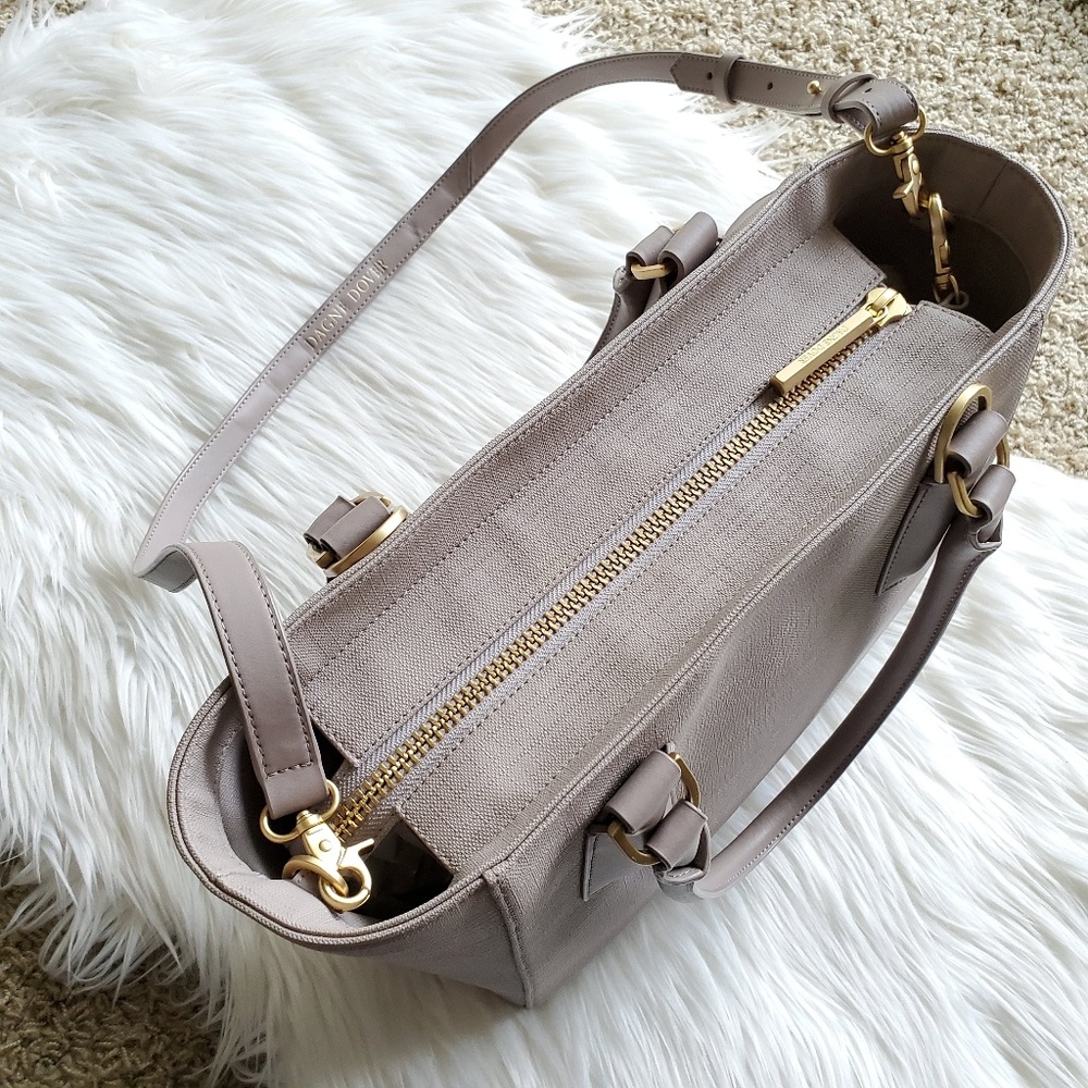 Dagne Dover Bleecker Blush Signature Midi Tote Bag - Picture 3 of 8